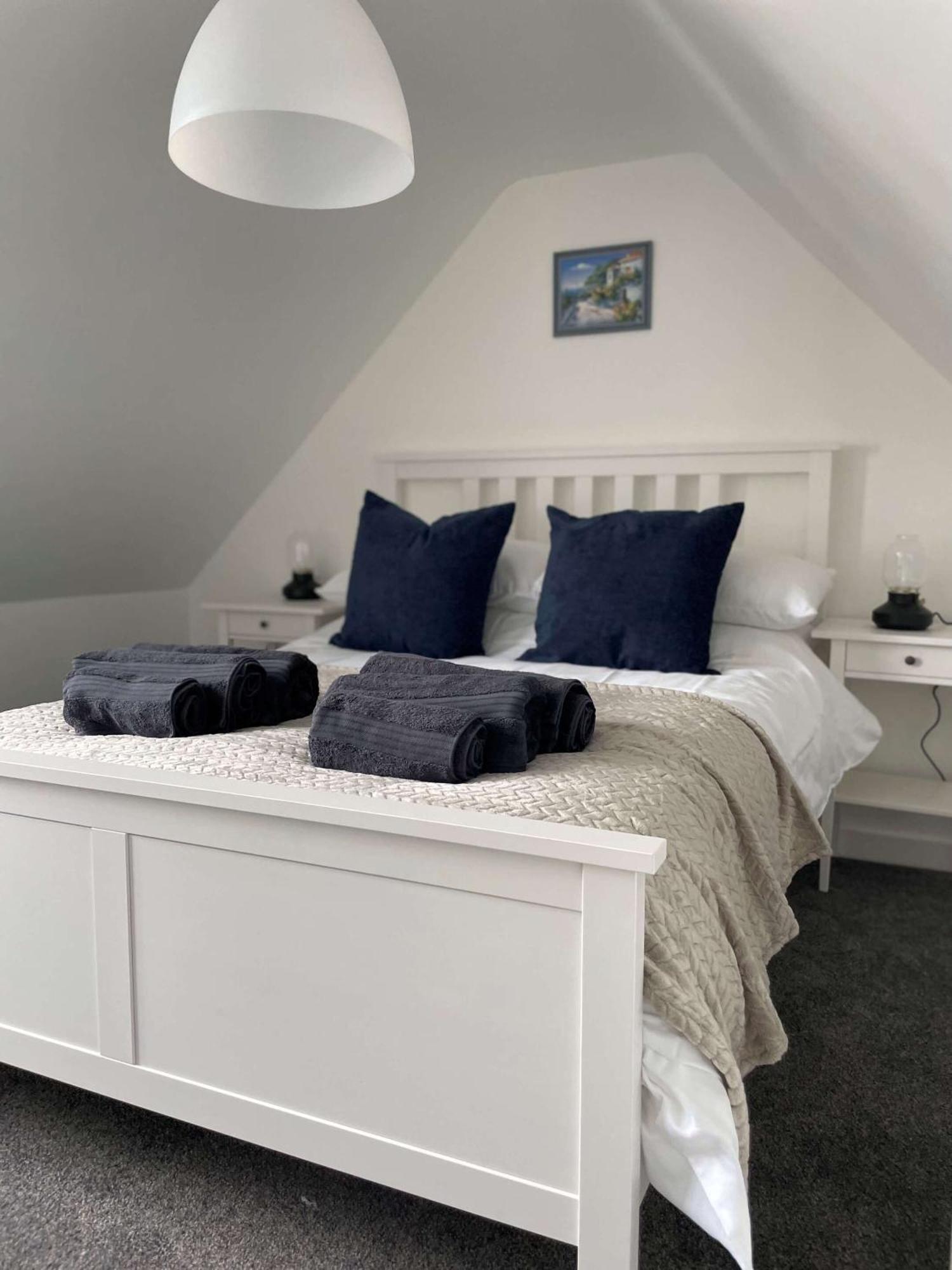 Tidal Walk Cottage By The Sea Harwich Exterior photo