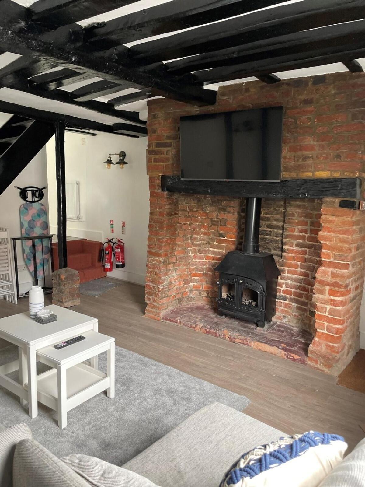 Tidal Walk Cottage By The Sea Harwich Room photo