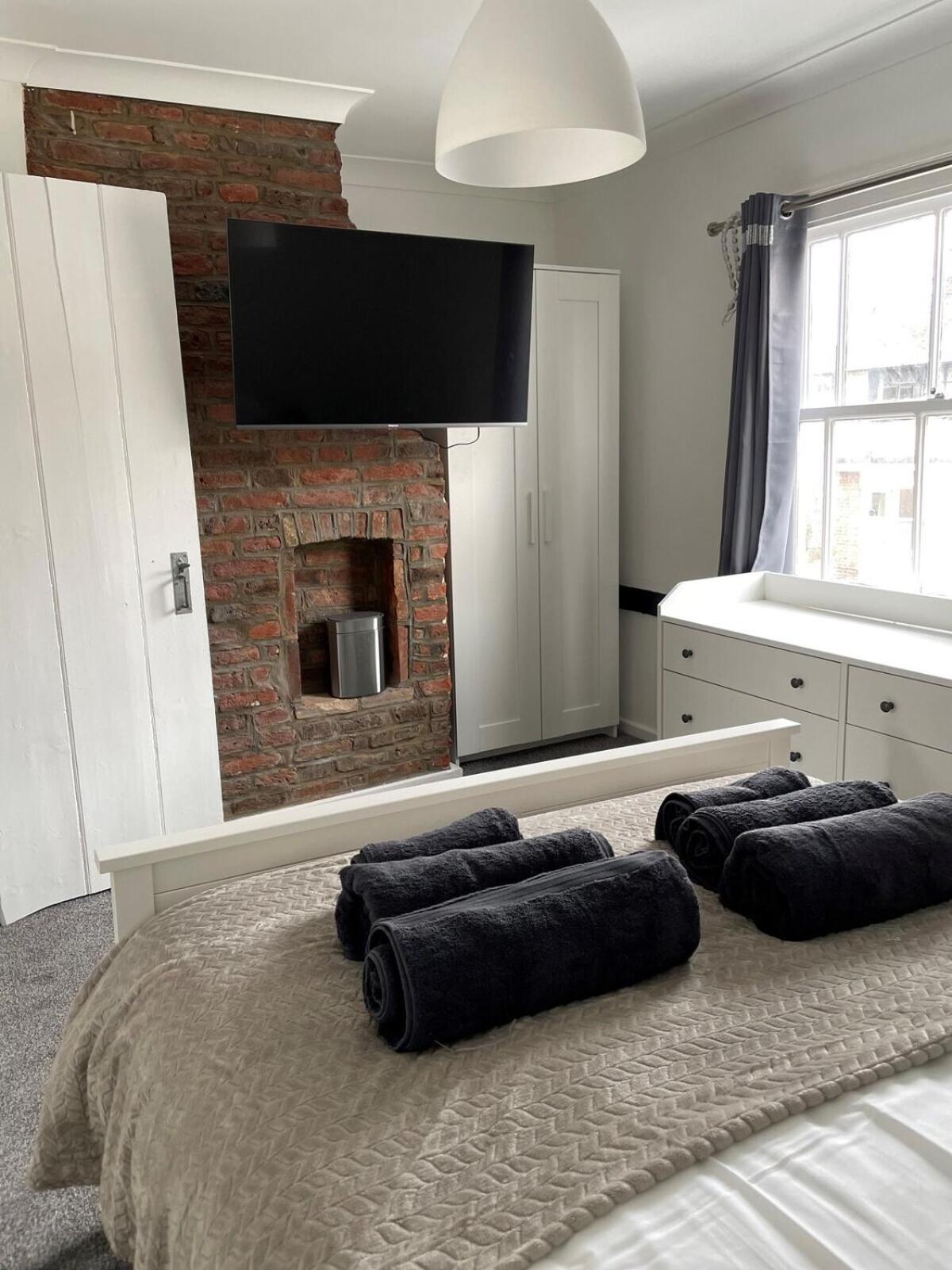 Tidal Walk Cottage By The Sea Harwich Room photo
