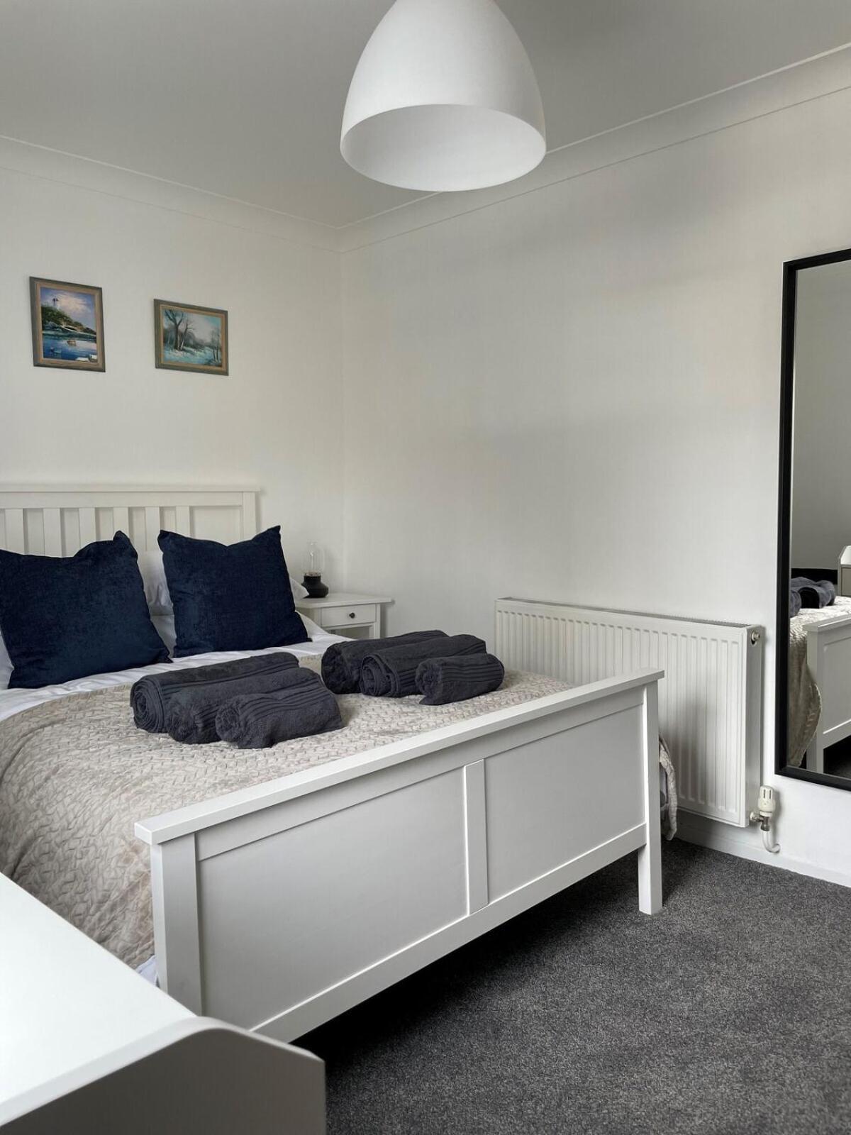 Tidal Walk Cottage By The Sea Harwich Room photo
